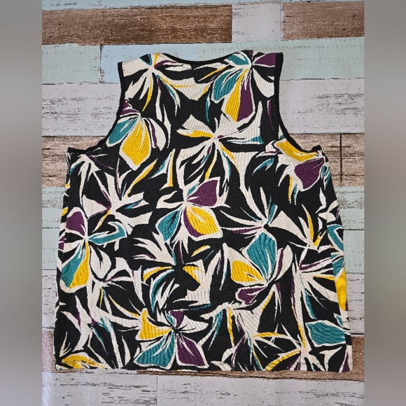 Reitmans Black and Yellow Floral Tank Top - Picture 3 of 4